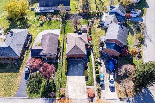 an aerial view of multiple house