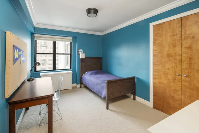 $2,649,000 | 200 East 74th Street, Unit 21A | Lenox Hill