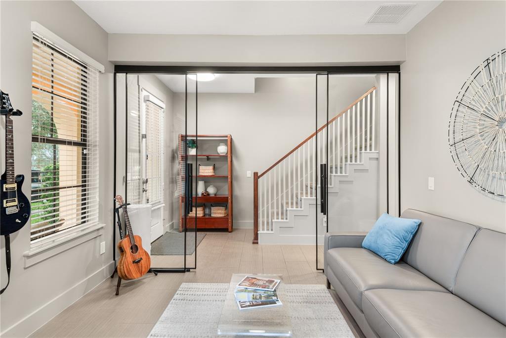 4510 Lower Park Road Orlando, FL 32814 - Photo 8 of 47