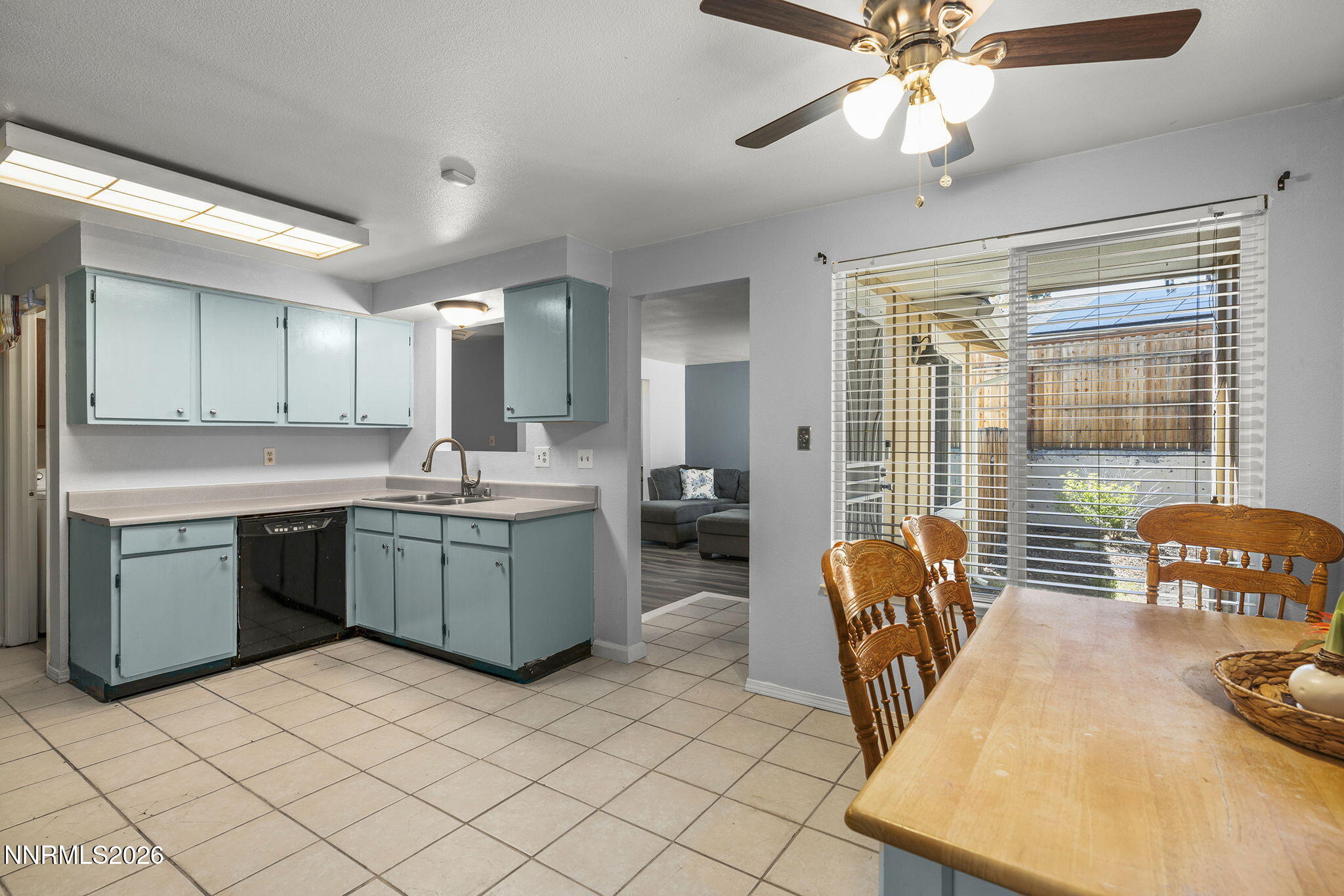 6850 Peppermint Drive Reno, NV 89506 - Photo 11 of 21 11-web-or-mls-_DSC2095