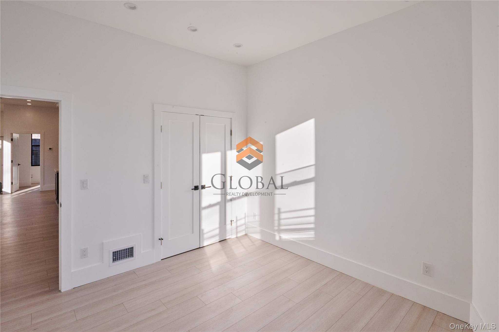 953 Tilden Street Bronx, NY 10469 - Photo 19 of 49