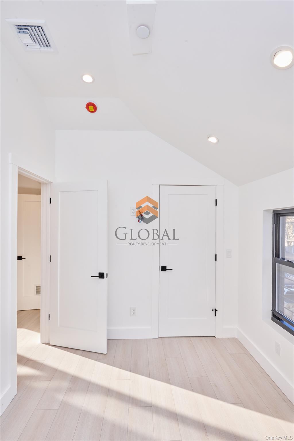 953 Tilden Street Bronx, NY 10469 - Photo 30 of 49