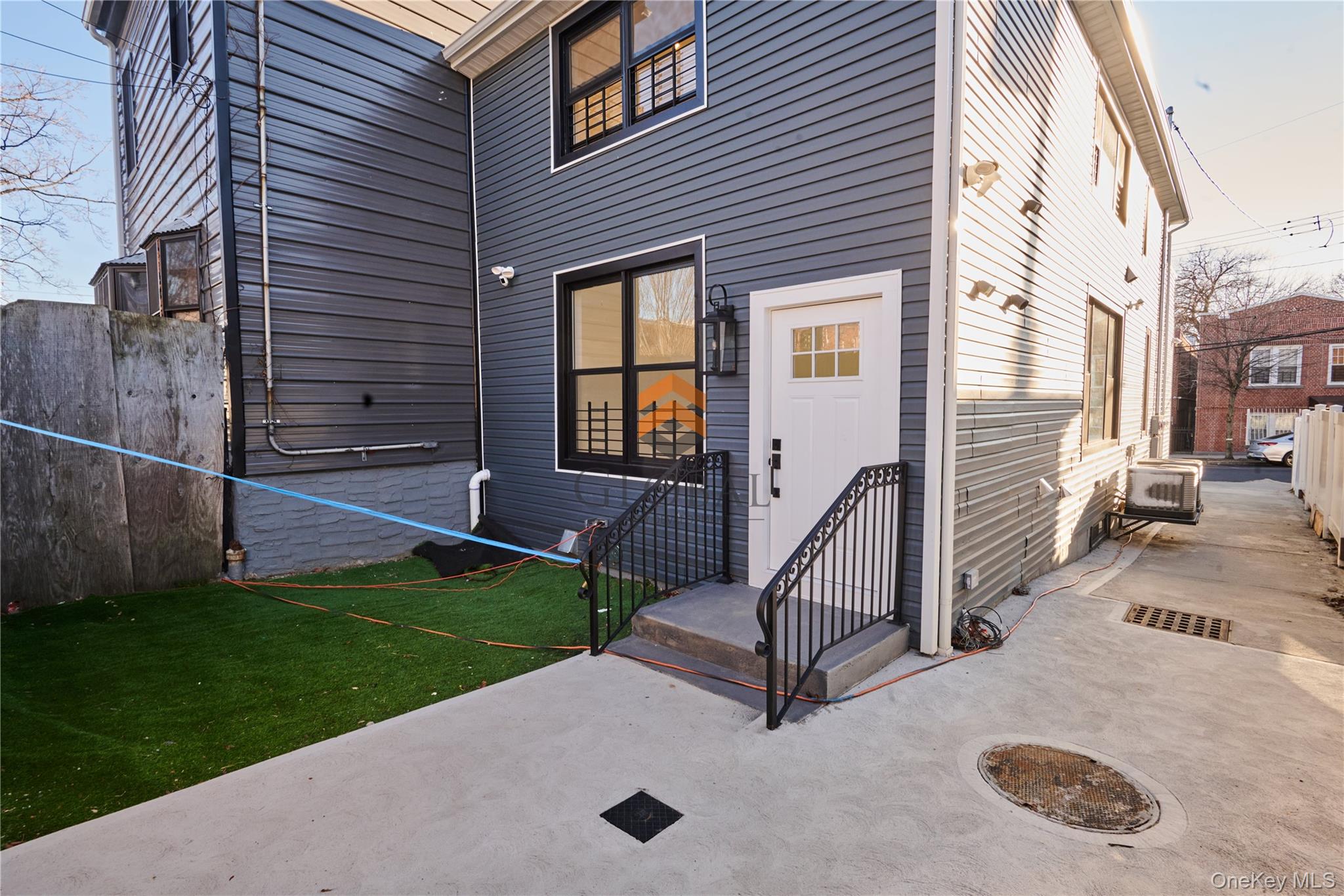 953 Tilden Street Bronx, NY 10469 - Photo 4 of 49