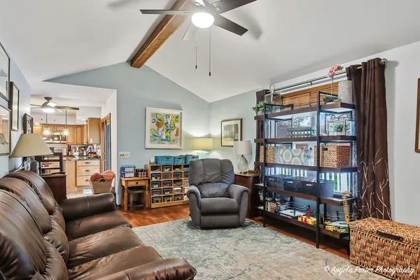 $389,900 | 664 Longview Drive, Antioch, IL 60002