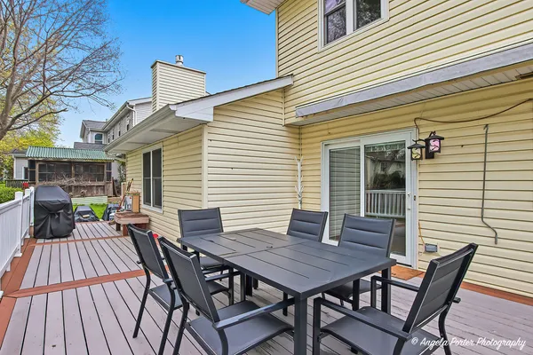 $389,900 | 664 Longview Drive, Antioch, IL 60002