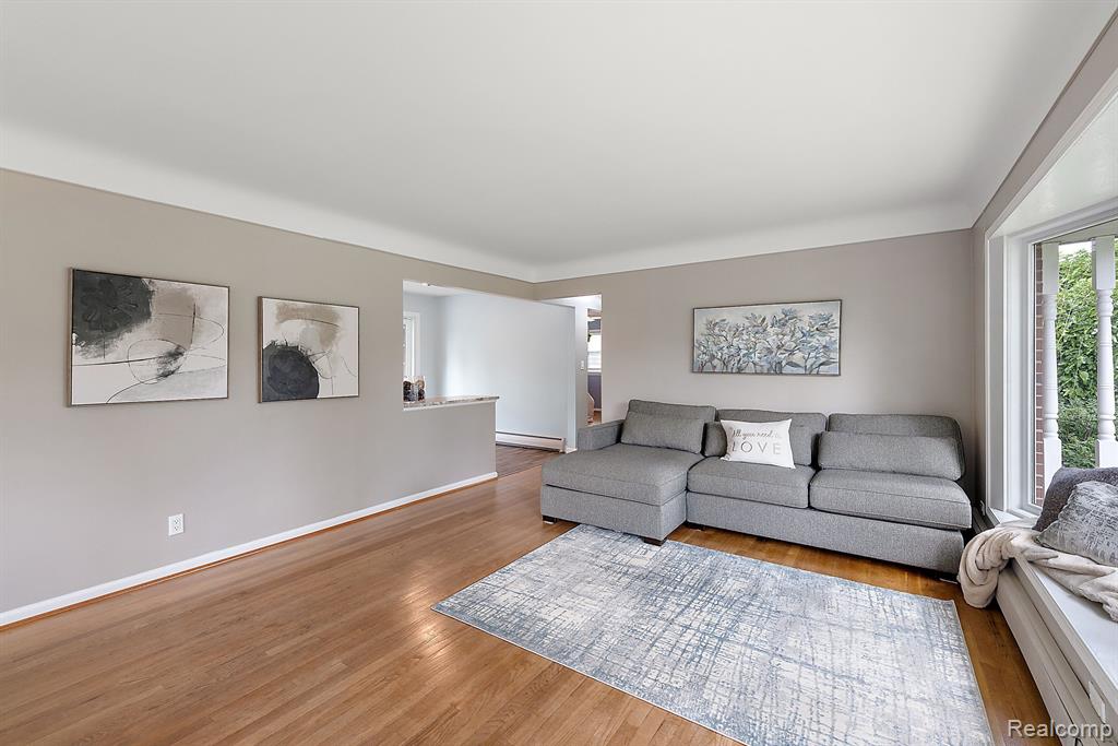 2910 Walbridge Road Rochester Hills, MI 48307 - Photo 7 of 38