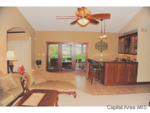 3204 Cougar Ridge Springfield, IL 62711 - Photo 8 of 24