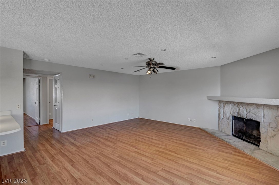 913 Falconhead Lane, Unit 201 Las Vegas, NV 89128 - Photo 4 of 29