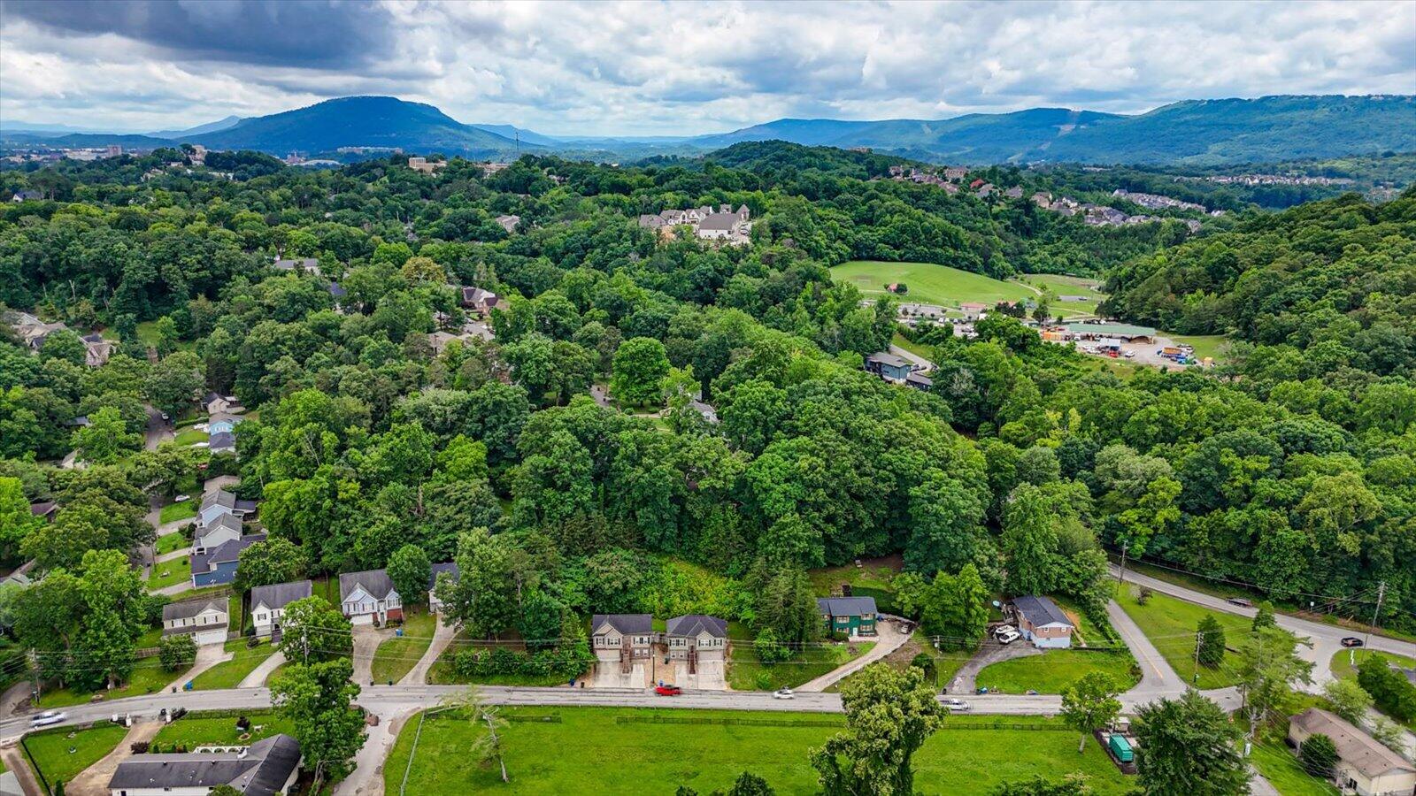 816 Altamont Road Chattanooga, TN 37415 - Photo 35 of 37 33-816 Altamont-33