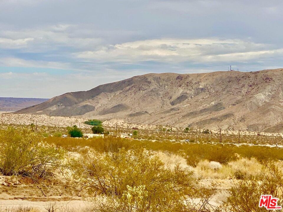 122 Del Rey Road Joshua Tree, CA 92252 - Photo 3 of 3