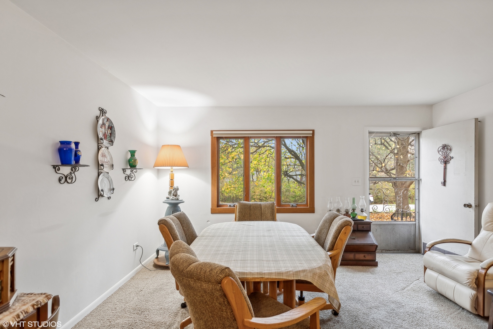 5N611 Myles Road St. Charles, IL 60175 - Photo 3 of 14 Gallery Image 3