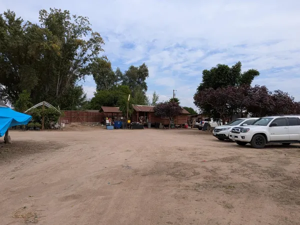 $1,399,000 | 284 South Temperance Avenue, Fresno, CA 93727