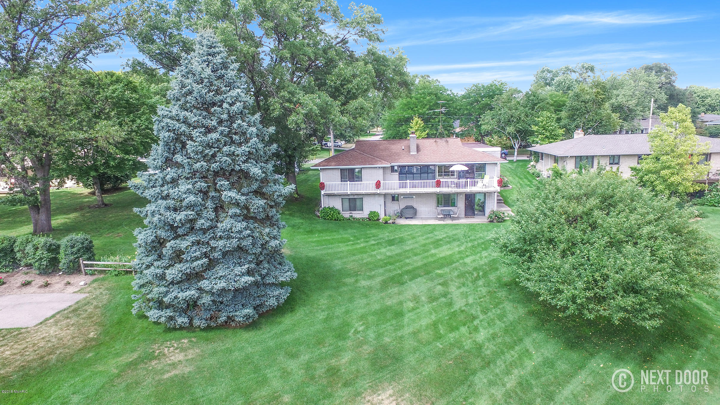 700 Fall Street Spring Lake, MI 49456 - Photo 71 of 73 DJI_0470