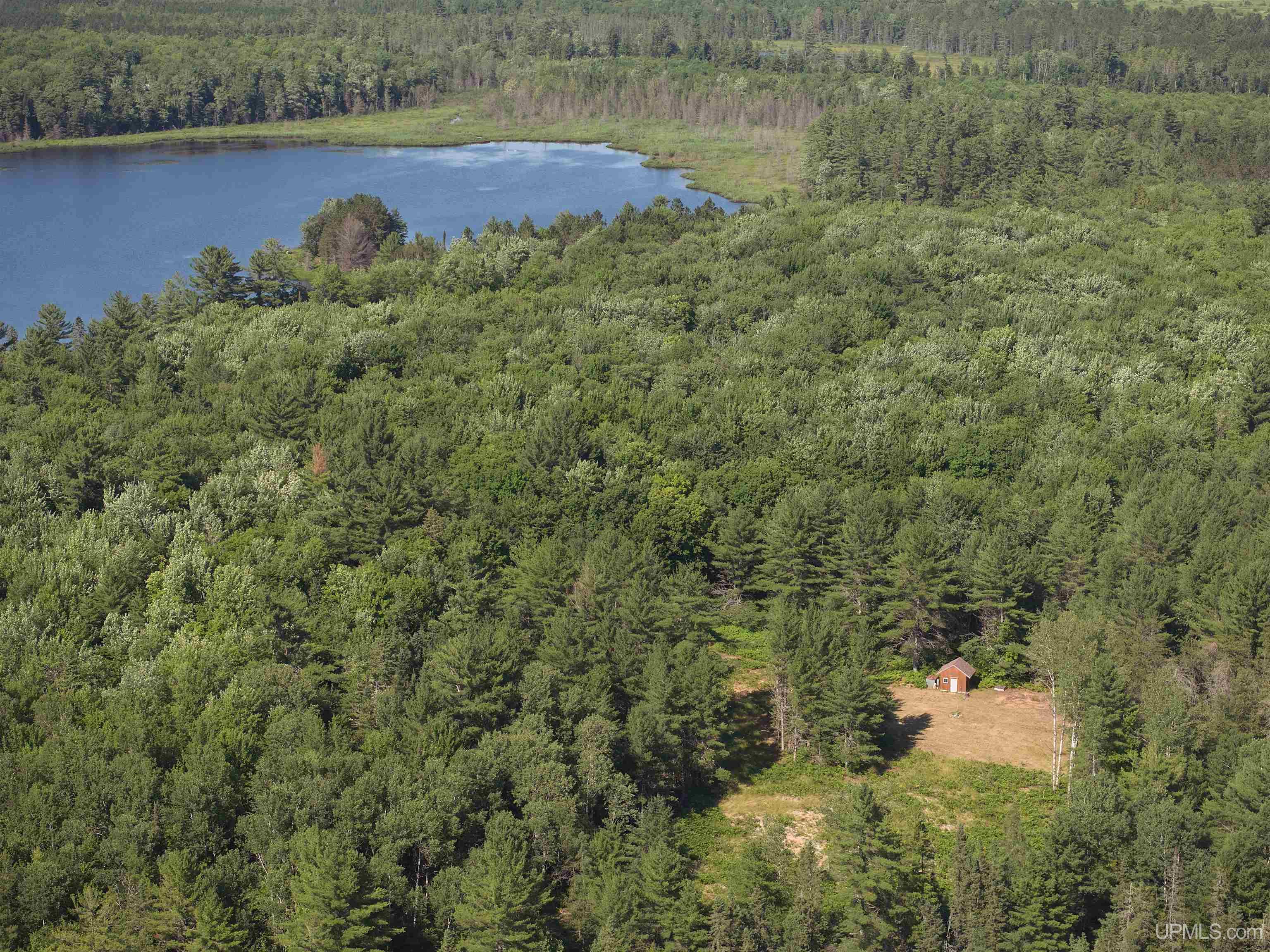 7806 Doe Lake Road Munising, MI 49862 - Photo 16 of 26