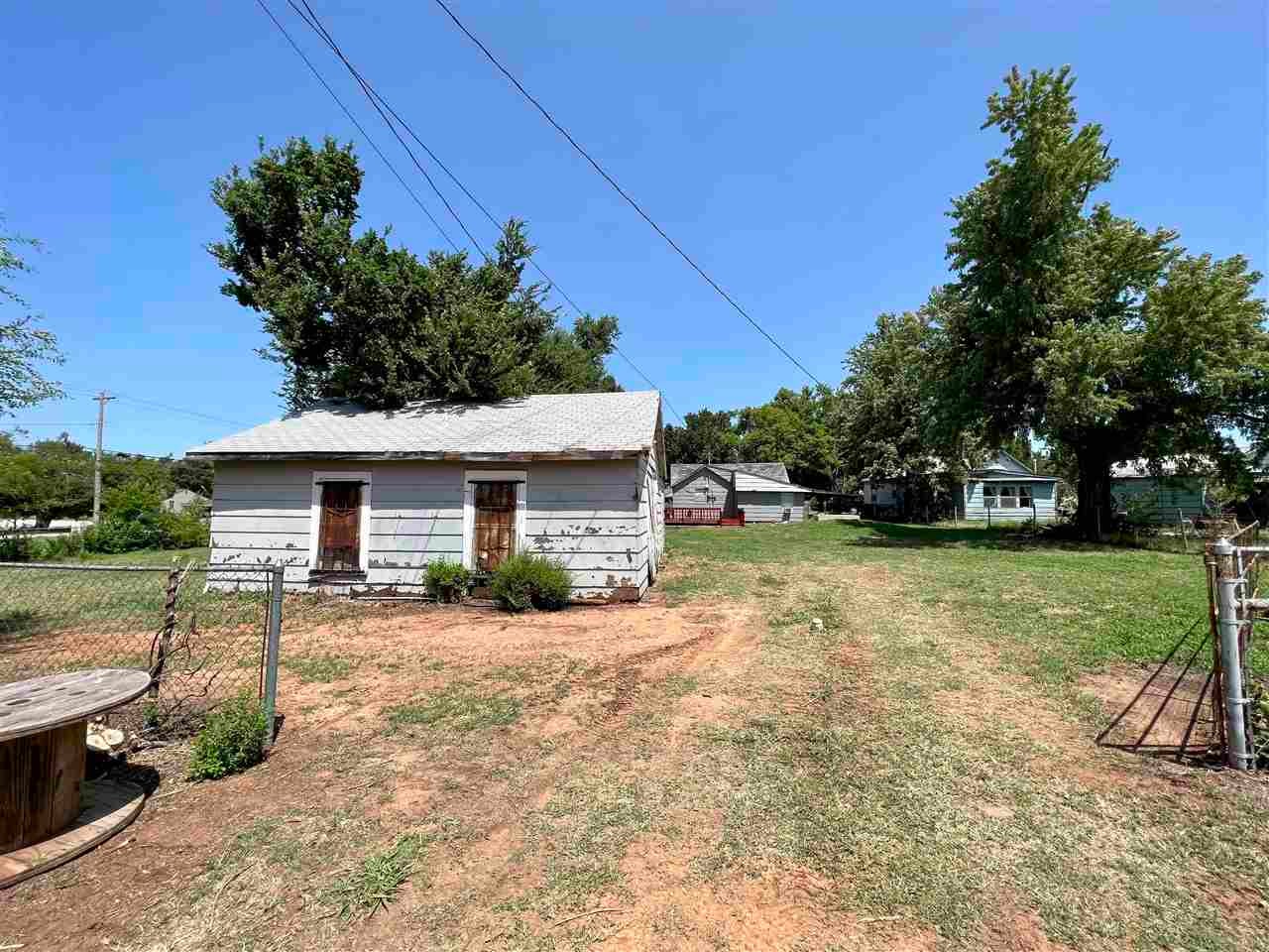 1308 Ivanhoe Street Perry, OK 73077 - Photo 16 of 21 Gallery Image 16