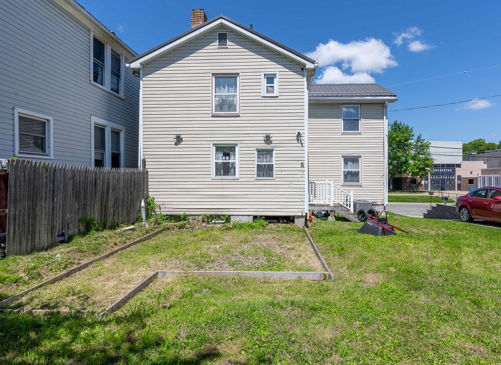 527 Reno Street Rochester, PA 15074 - Photo 4 of 45 Gallery Image 4
