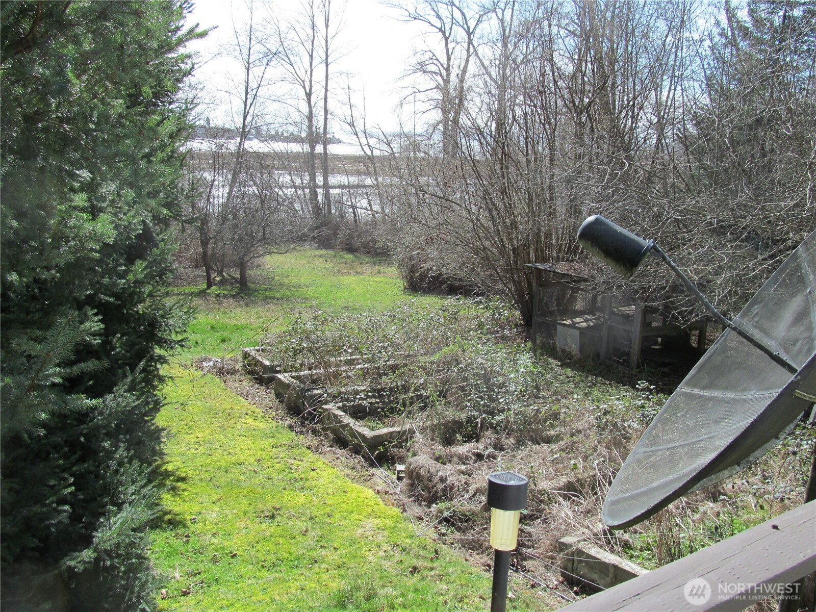7780 Cultus Bay Road Clinton, WA 98236 - Photo 8 of 37 Gallery Image 8