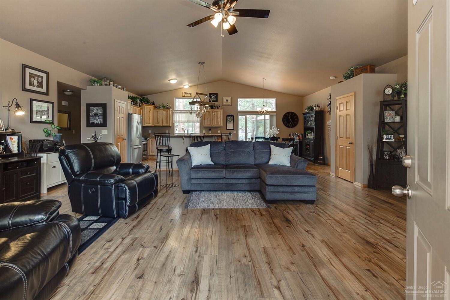 60081 Hopi Road Bend, OR 97702 - Photo 6 of 25 Additional Photo