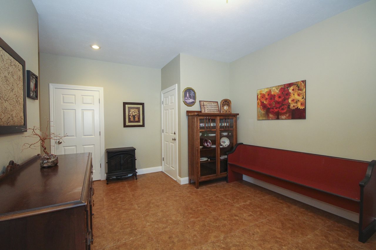 7572 South Shepherd Road Shepherd, MI 48883 - Photo 21 of 62 1877516-20.JPG