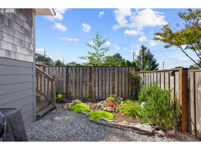 a view of garden with flowers