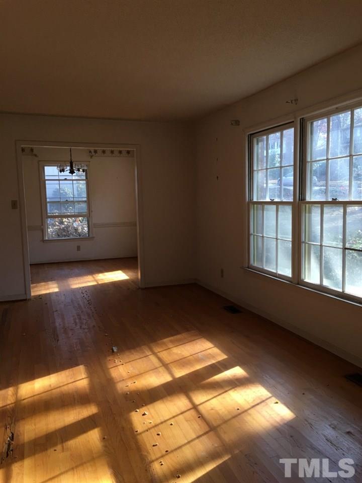 3312 Boulder Court Raleigh, NC 27607 - Photo 2 of 9 a view of an empty room and window