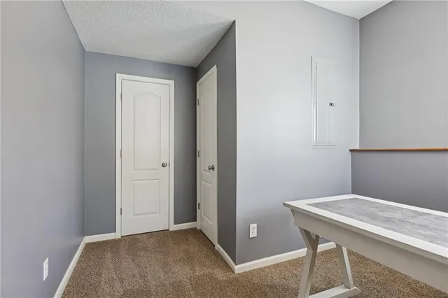 $425,000 | 8544 Primrose Street, De Soto, KS 66018