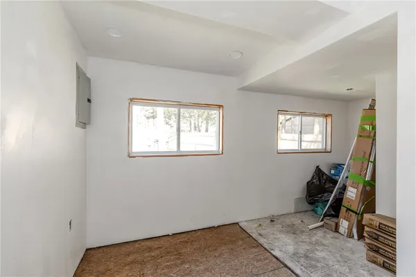 $349,900 | 52 West Shore Lane, Burrillville, RI 02859