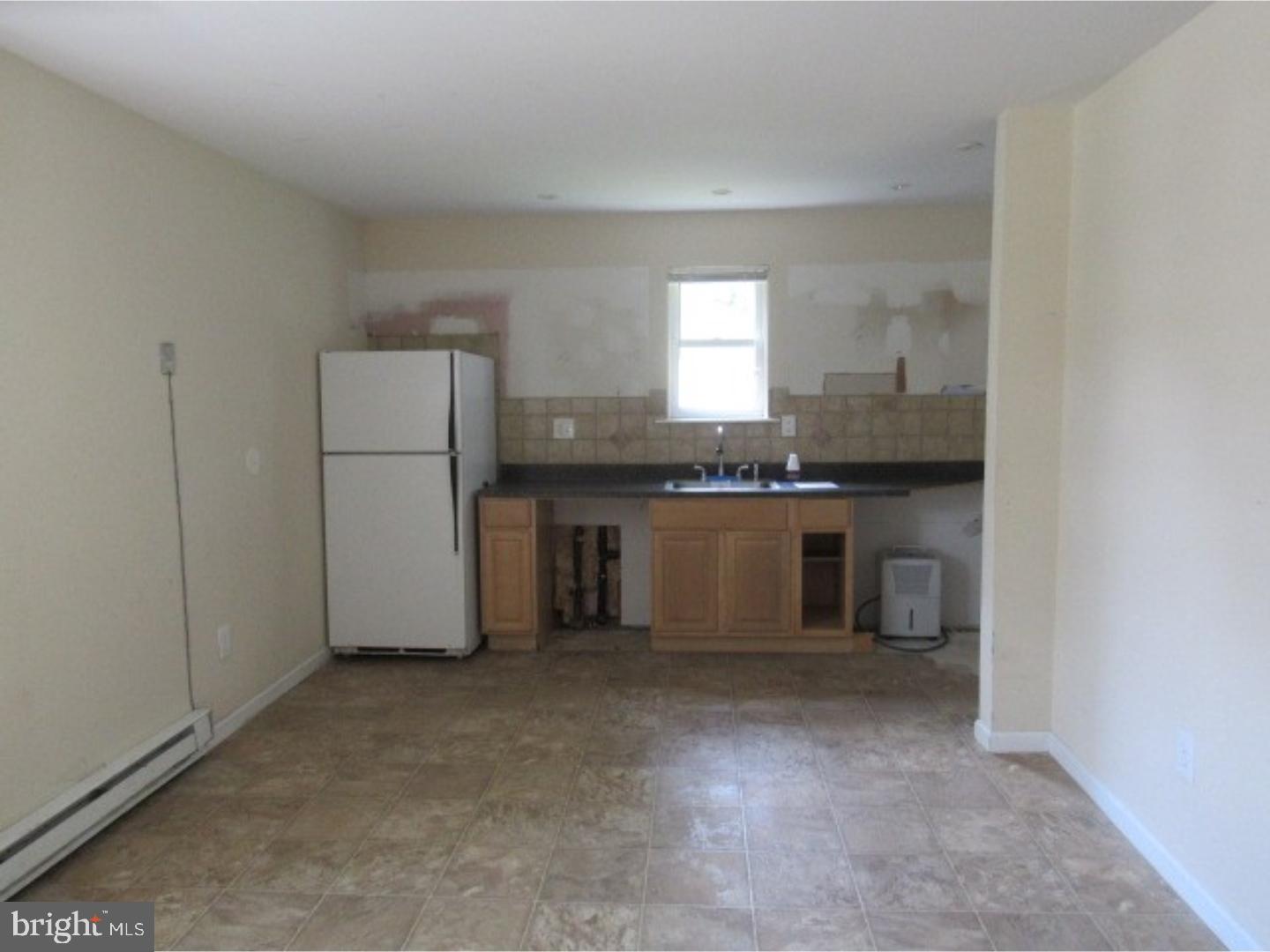 23 Brookshire Road Sicklerville, NJ 08081 - Photo 5 of 11 Gallery Image 5