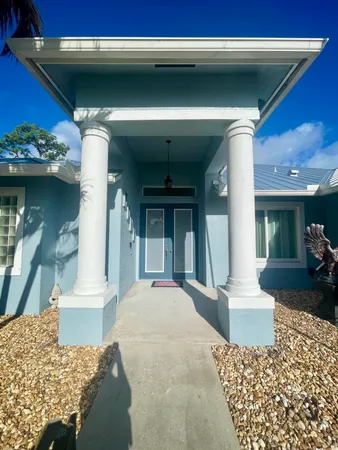 $557,900 | 1786 Southwest Cordova Street, Port St. Lucie, FL 34987