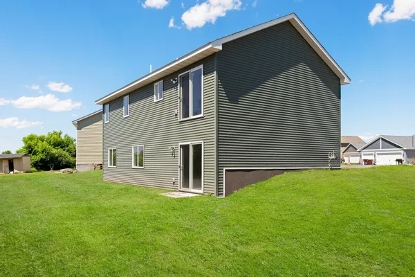 $429,900 | 3238 Nottingham Road, St. Cloud, MN 56301