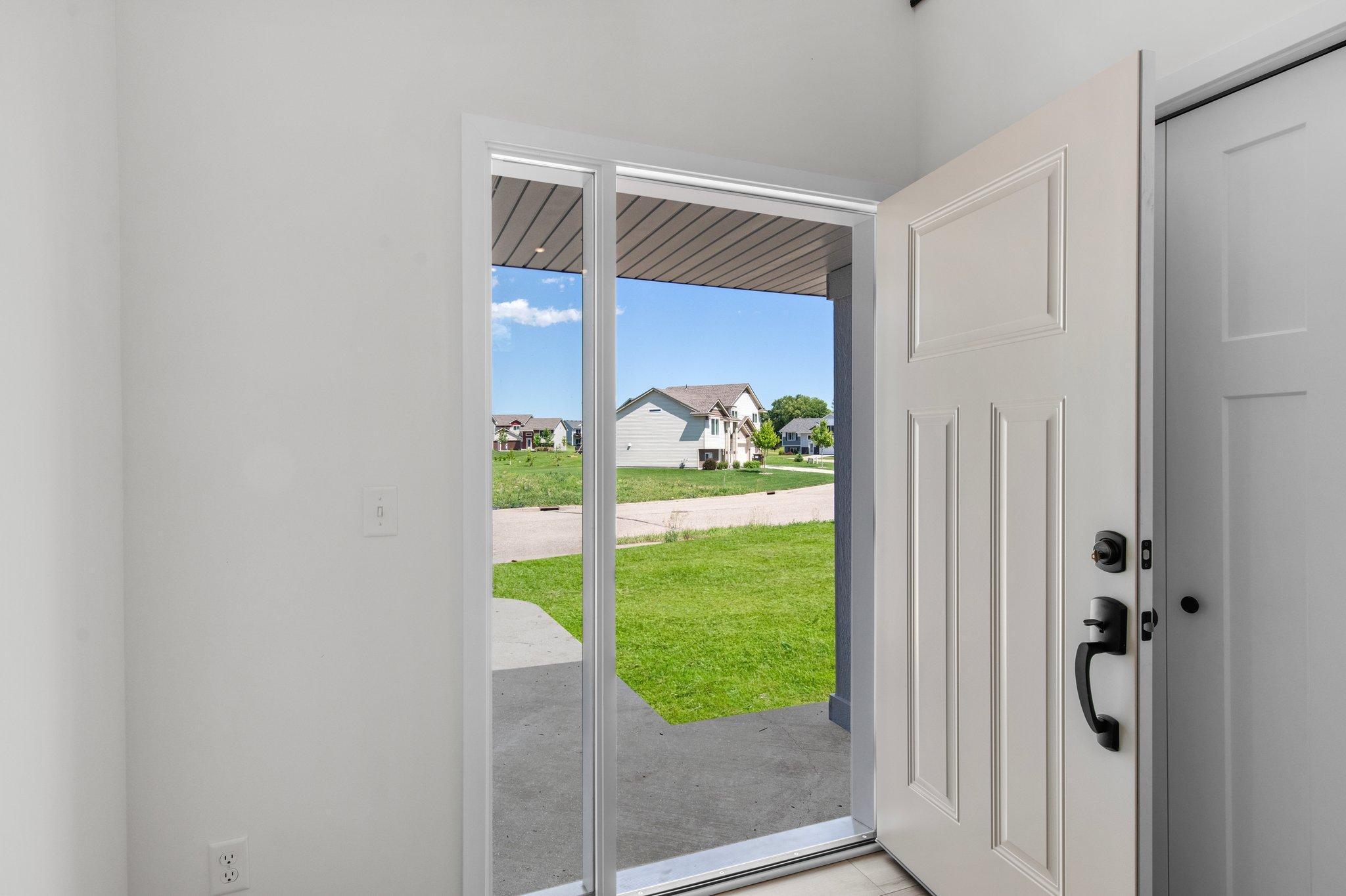 3238 Nottingham Road St. Cloud, MN 56301 - Photo 5 of 35