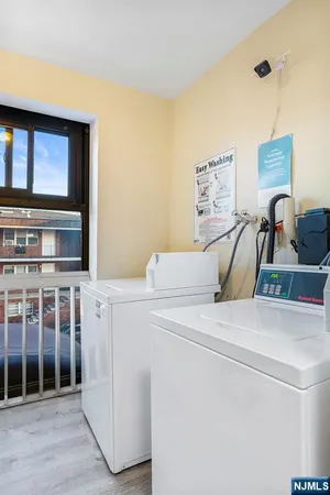 $2,050 | 201 12th Street, Unit 21, Palisades Park, NJ 07650