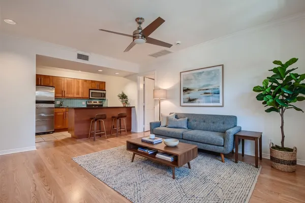 $1,495 | 7685 Northcross Drive, Unit 323, Austin, TX 78757