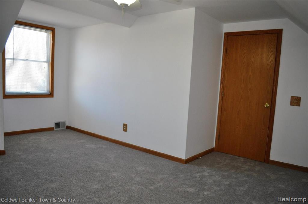 6798 Farley Road Pinckney, MI 48169 - Photo 23 of 47