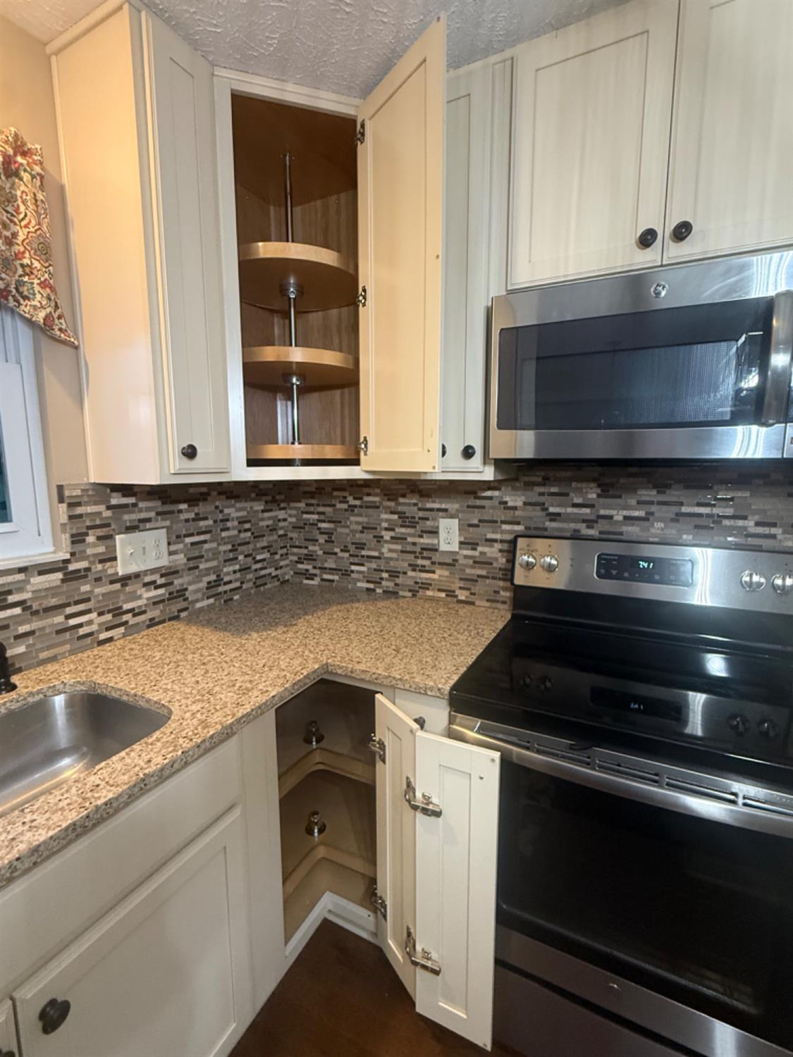 11043 Keeler Road Brookville, IN 47012 - Photo 14 of 64 Lazy Susan top and bottom, owner has matching bread box it is new in the box.