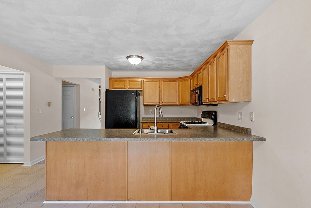 159 Allen Road, Unit 7 Billerica, MA 01821 - Photo 17 of 36