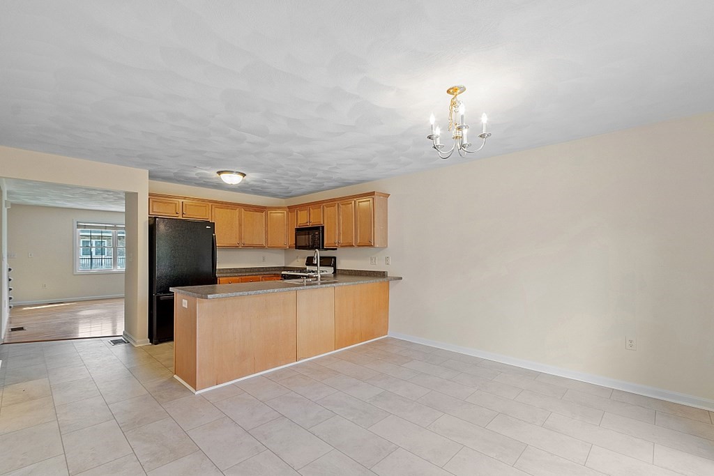 159 Allen Road, Unit 7 Billerica, MA 01821 - Photo 19 of 36