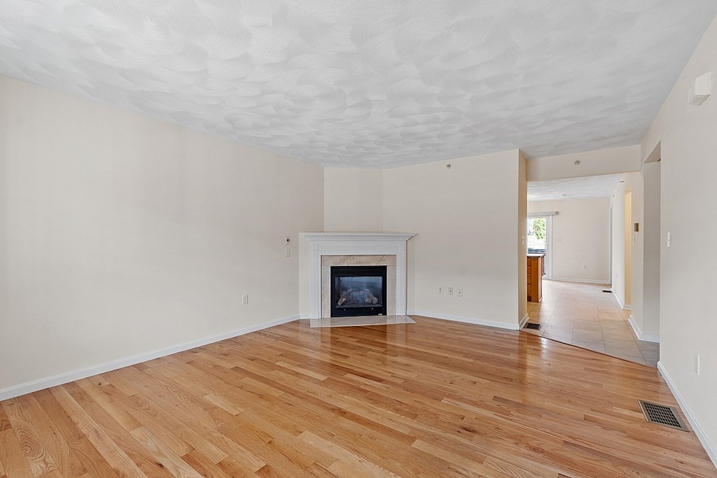 159 Allen Road, Unit 7 Billerica, MA 01821 - Photo 8 of 36