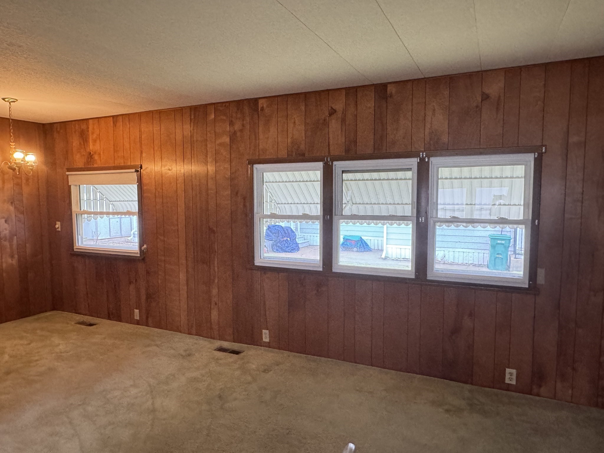 11 Robert Road Plainville, MA 02762 - Photo 6 of 22 Gallery Image 6