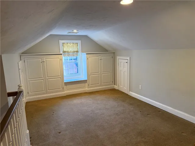 $3,900 | 31 Bradford Street, Unit 1, Bristol, RI 02809