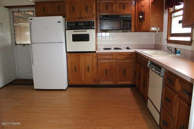 153 Tisdel Road Lake Ariel, PA 18436 - Photo 6 of 33 KITCHEN 5