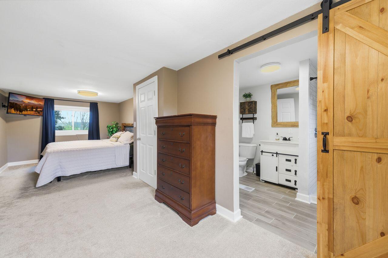7457 Lincoln Road Eldorado, WI 54979 - Photo 15 of 31 En suite
