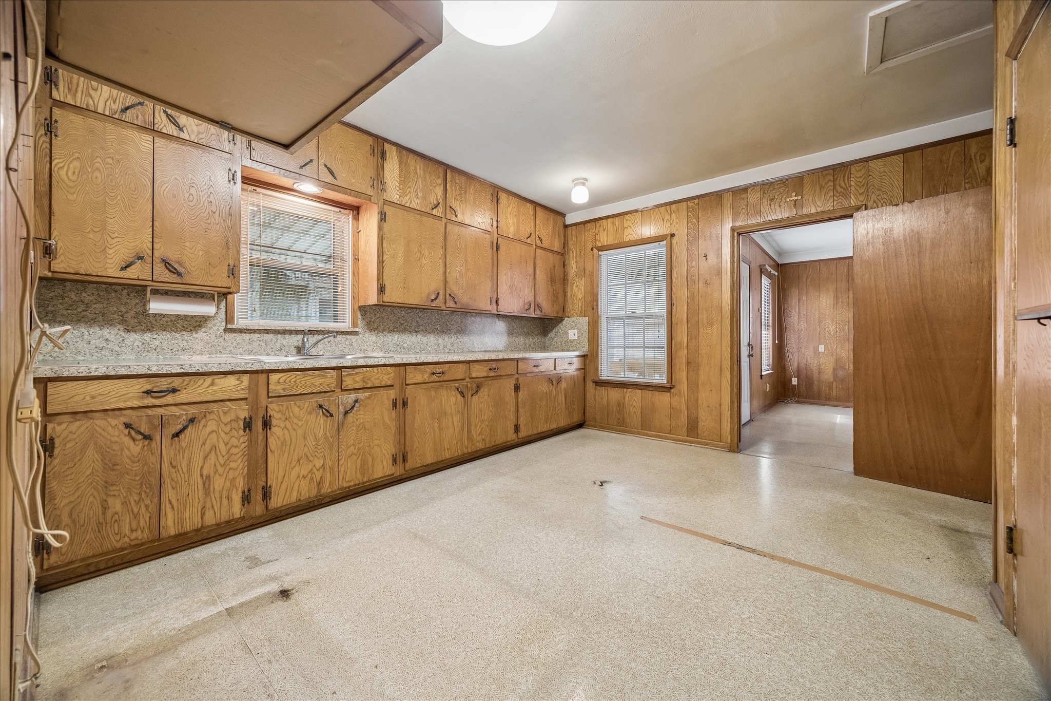 1013 Key Street Houston, TX 77009 - Photo 5 of 14 Kitchen.