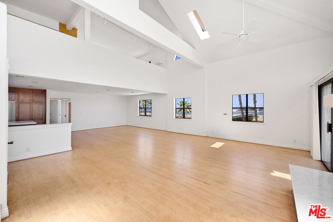 6206 Pacific Avenue, Unit 2 Playa del Rey, CA 90293 - Photo 7 of 33