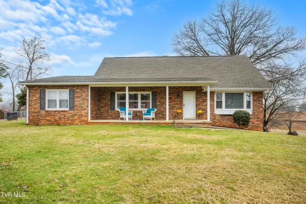 $649,900 | 2112 Knob Creek Road, Johnson City, TN 37604