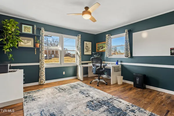 $649,900 | 2112 Knob Creek Road, Johnson City, TN 37604