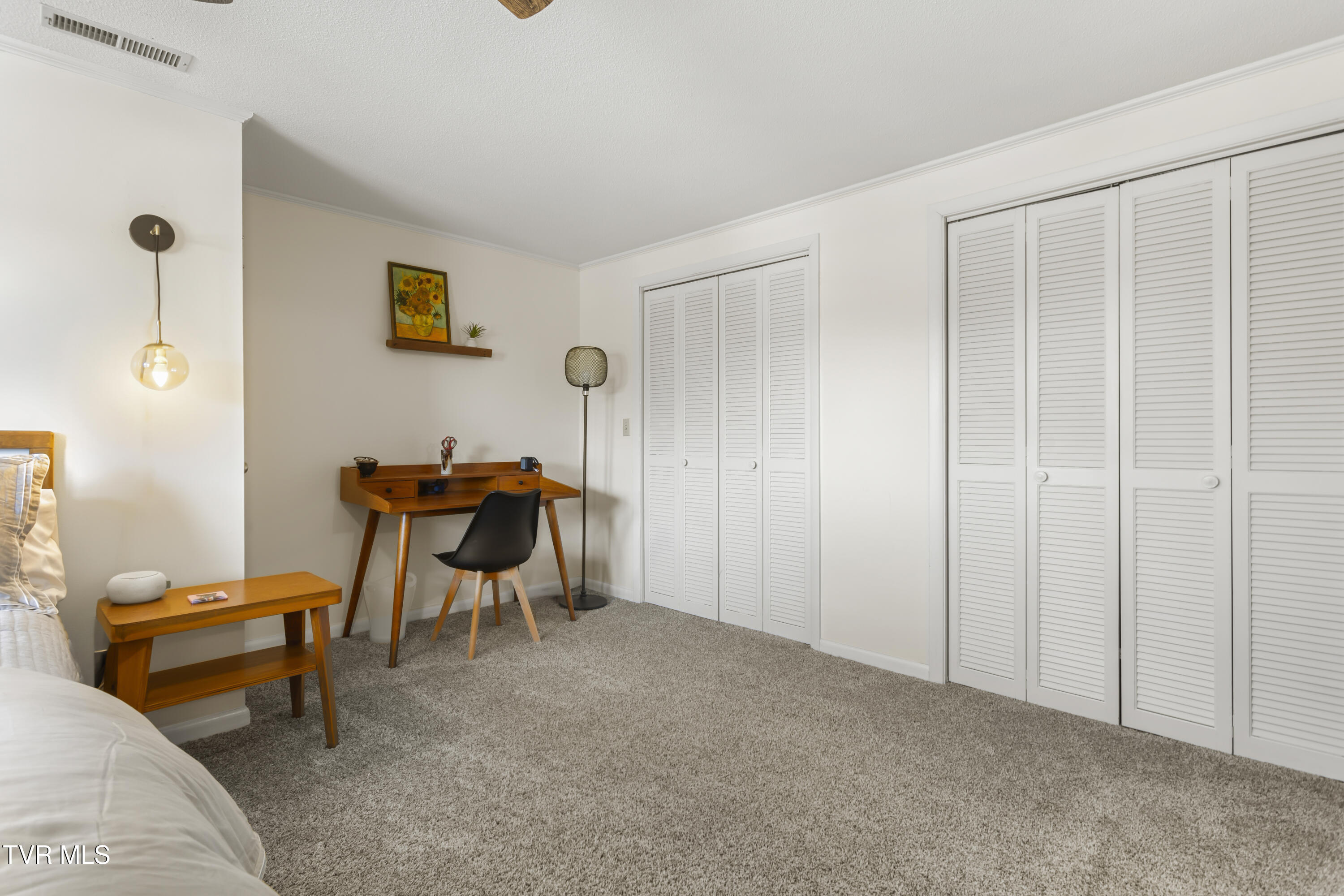 2112 Knob Creek Road Johnson City, TN 37604 - Photo 39 of 88 Bedroom 3 upper level