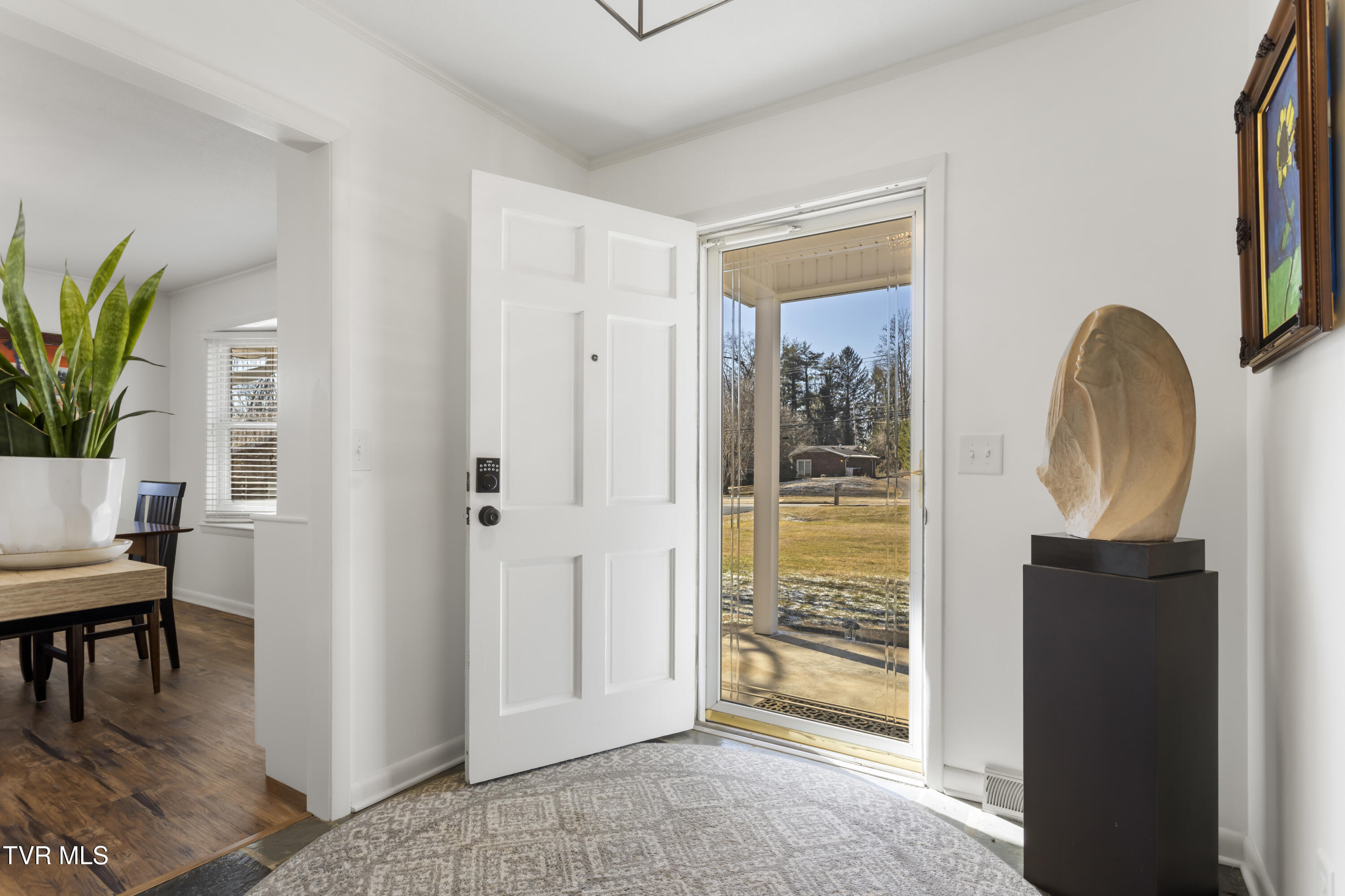 2112 Knob Creek Road Johnson City, TN 37604 - Photo 4 of 85 Foyer