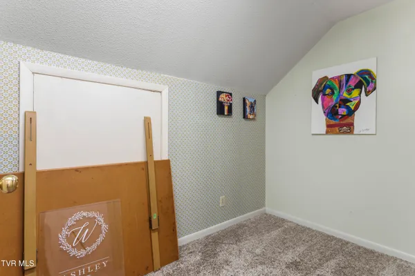 $649,900 | 2112 Knob Creek Road, Johnson City, TN 37604