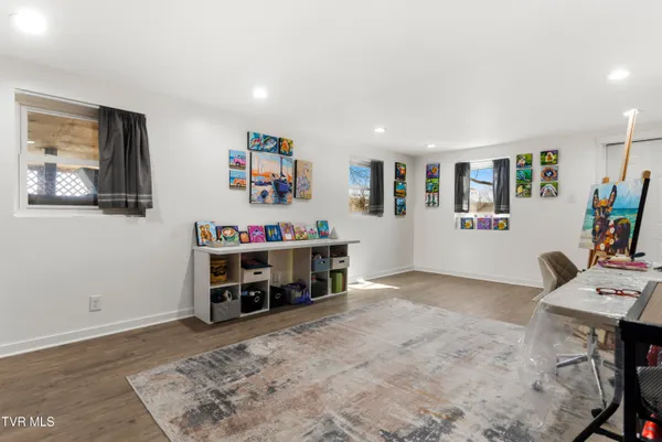 $649,900 | 2112 Knob Creek Road, Johnson City, TN 37604